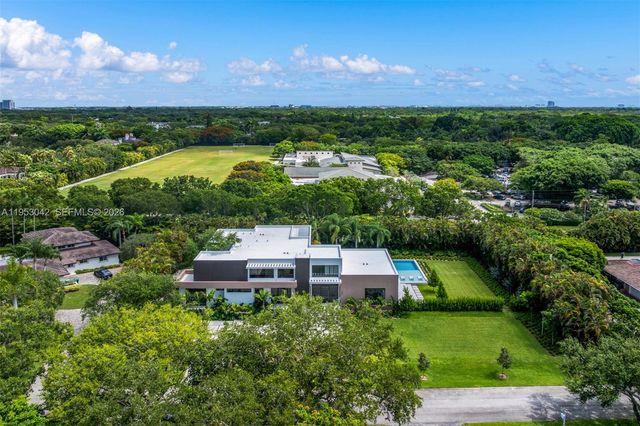 5825 SW 111th Terrace, Pinecrest, FL 33156