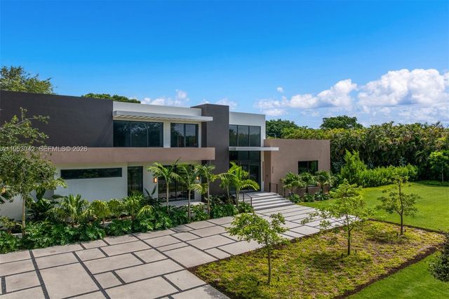 5825 SW 111th Terrace, Pinecrest, FL 33156