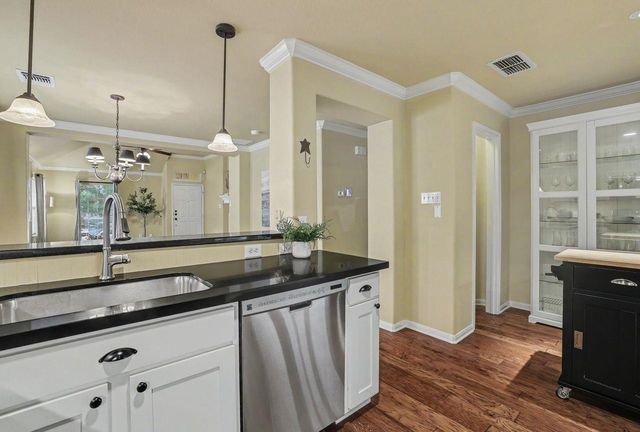 1710 Gaylord DR, Austin, TX 78728