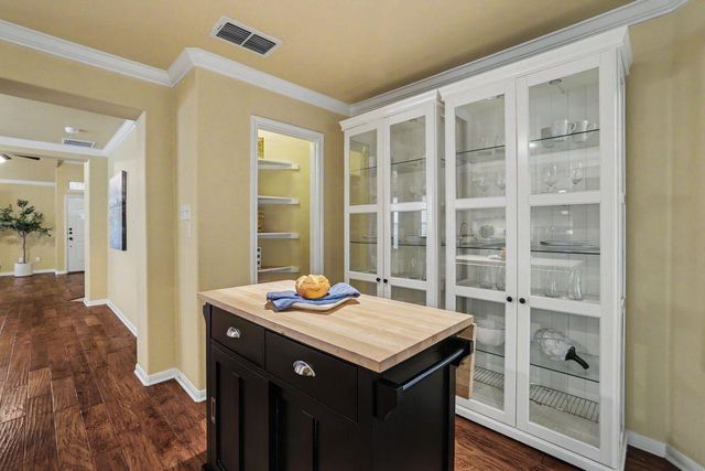 1710 Gaylord DR, Austin, TX 78728