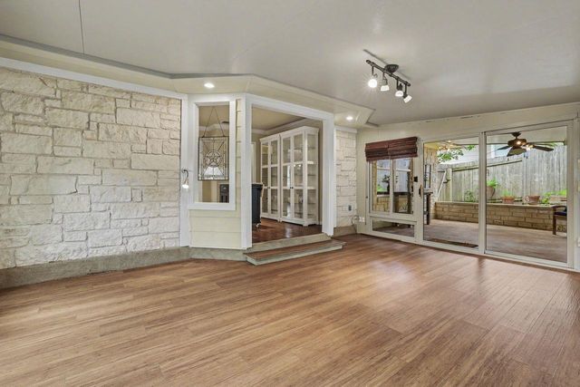 1710 Gaylord DR, Austin, TX 78728