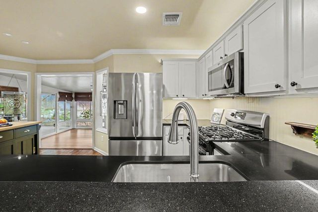 1710 Gaylord DR, Austin, TX 78728