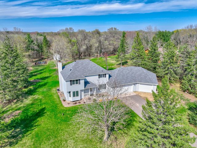 922 Ridge Pass, Hudson, WI 54016