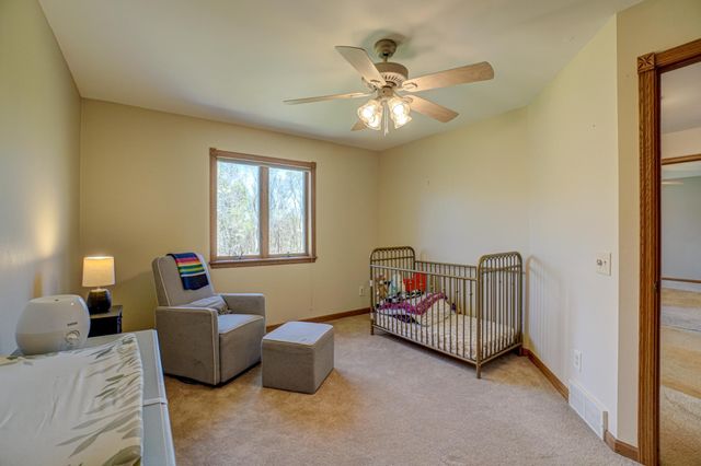 922 Ridge Pass, Hudson, WI 54016