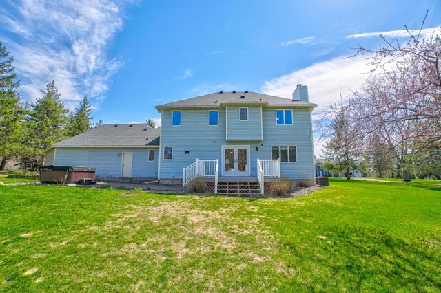 922 Ridge Pass, Hudson, WI 54016