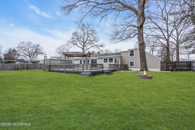 109 Laurel Boulevard, Lanoka Harbor, NJ 08734