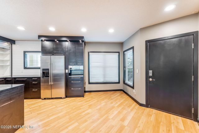 1800 THE GREENS Way 609, Jacksonville Beach, FL 32250