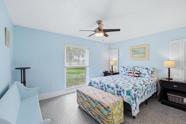 12 GOLFVIEW COURT, Rotonda West, FL 33947