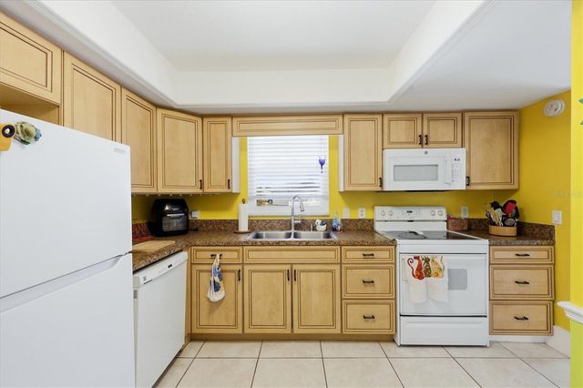 12 GOLFVIEW COURT, Rotonda West, FL 33947