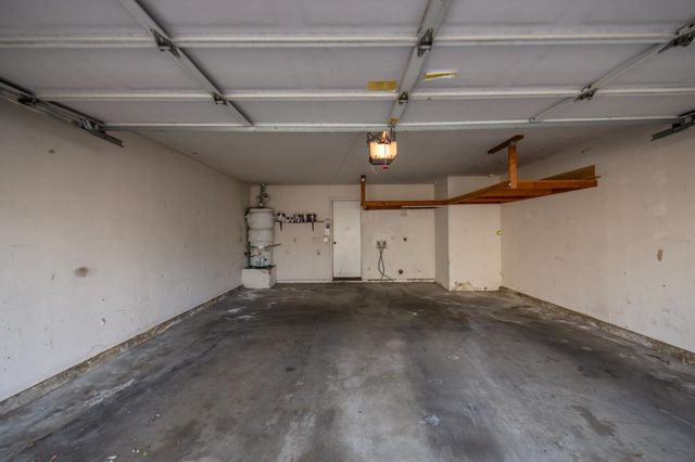 1423 Plymouth Rock Way, Clovis, CA 93612