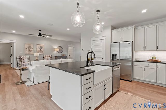 10400 Meyers Park Dr, Ashland, VA 23005