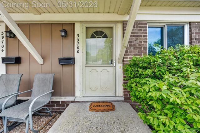 39700 Manor Drive 10, Harrison Charter Township, MI 48045
