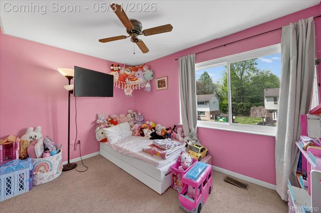39700 Manor Drive 10, Harrison Charter Township, MI 48045