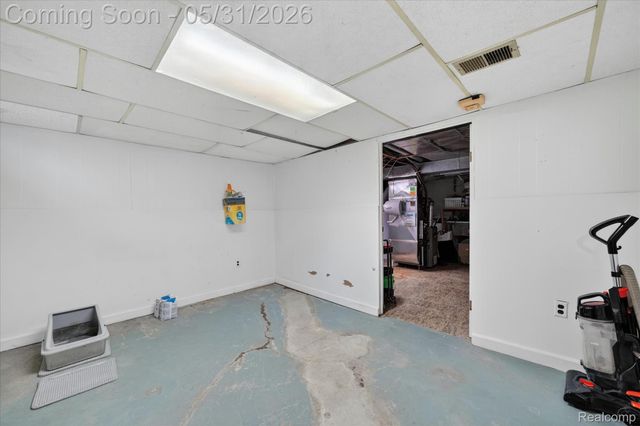 39700 Manor Drive 10, Harrison Charter Township, MI 48045