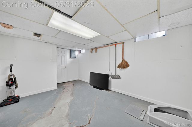 39700 Manor Drive 10, Harrison Charter Township, MI 48045