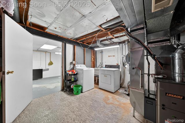 39700 Manor Drive 10, Harrison Charter Township, MI 48045