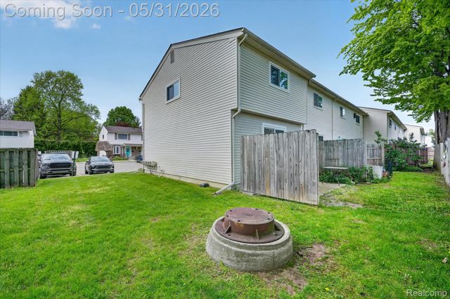 39700 Manor Drive 10, Harrison Charter Township, MI 48045