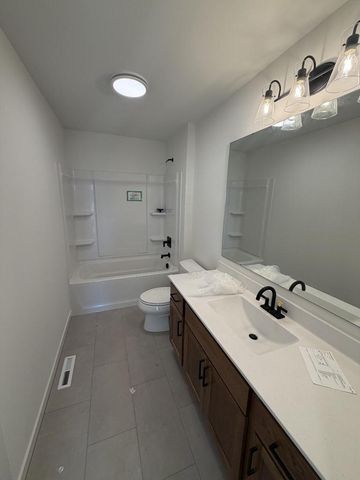 1672 Switchgrass STREET, Oconomowoc, WI 53066