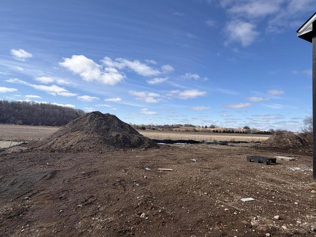 1672 Switchgrass STREET, Oconomowoc, WI 53066