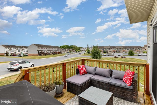 2080 GREYSTONE DR, Lebanon, PA 17042