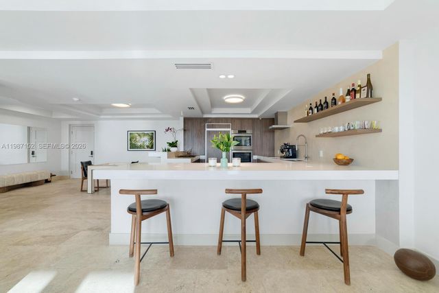 5600 Collins Ave D, Miami Beach, FL 33140