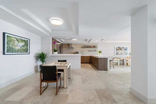 5600 Collins Ave D, Miami Beach, FL 33140