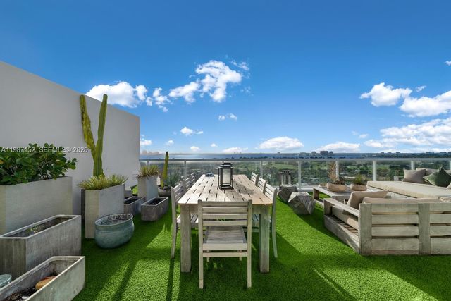 5600 Collins Ave D, Miami Beach, FL 33140