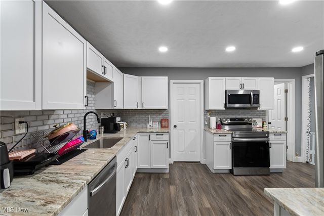 4131 E 74th Street, Cleveland, OH 44105