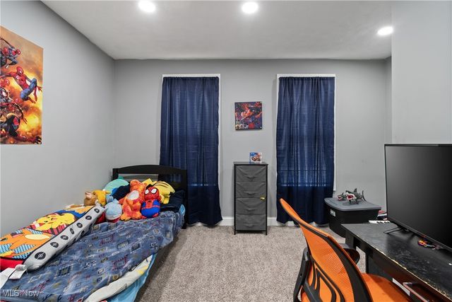 4131 E 74th Street, Cleveland, OH 44105