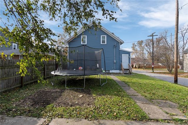 4131 E 74th Street, Cleveland, OH 44105