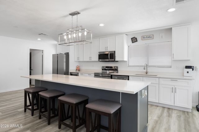 2067 W GILA Lane, Chandler, AZ 85224