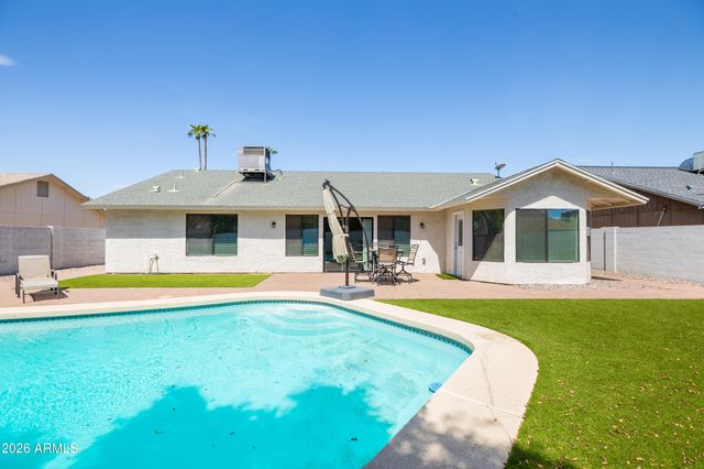 2067 W GILA Lane, Chandler, AZ 85224