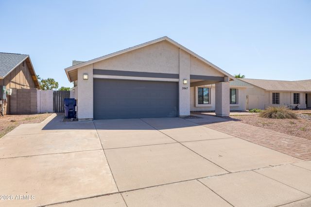 2067 W GILA Lane, Chandler, AZ 85224