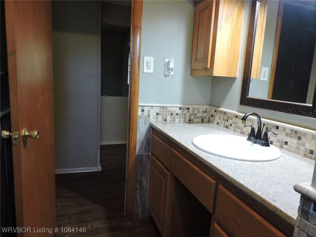 4721 Jenny Lind Road, Fort Smith, AR 72901