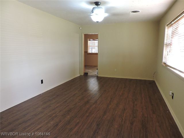 4721 Jenny Lind Road, Fort Smith, AR 72901