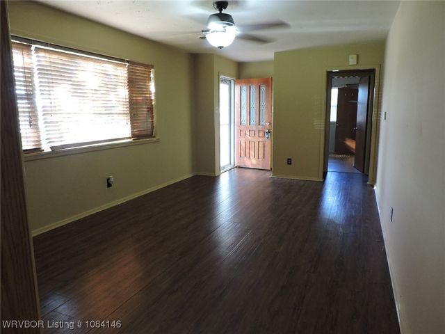 4721 Jenny Lind Road, Fort Smith, AR 72901