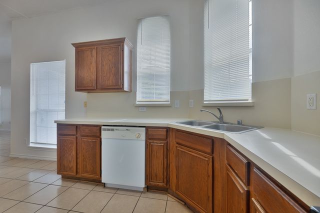 12411 Summer Hill Drive, Balch Springs, TX 75180