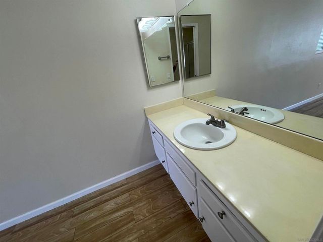 7055 Appian Dr B, San Diego, CA 92139