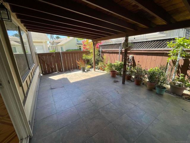 7055 Appian Dr B, San Diego, CA 92139