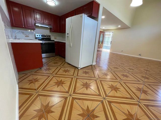 7055 Appian Dr B, San Diego, CA 92139
