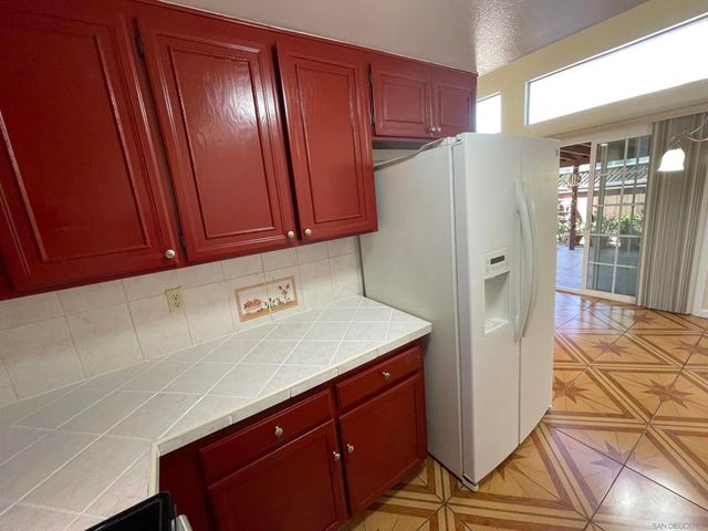 7055 Appian Dr B, San Diego, CA 92139