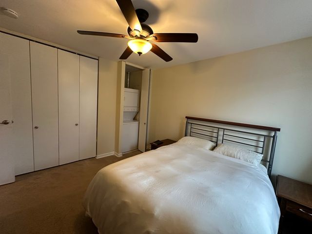 5821 Oakwood Drive F, Lisle, IL 60532