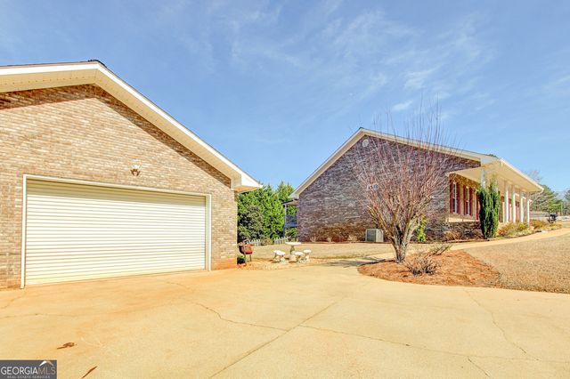 144 Bluff Circle, Wedowee, AL 36278