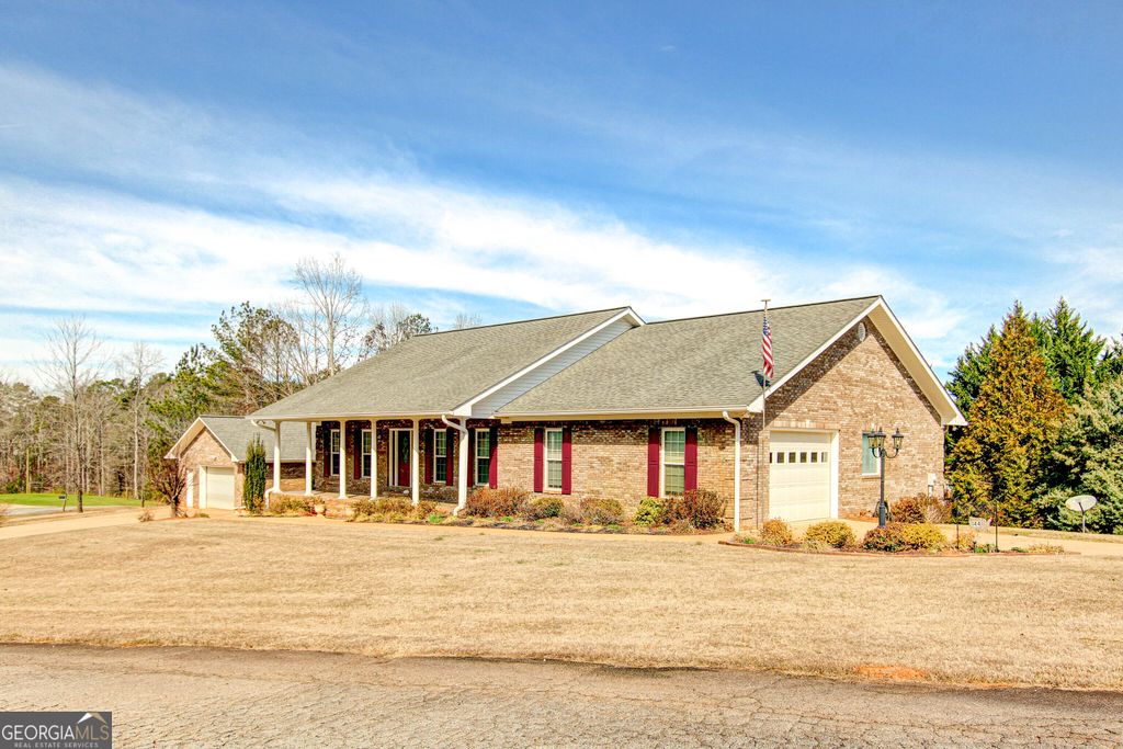 144 Bluff Circle, Wedowee, AL 36278