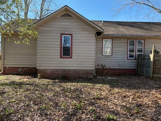 820 S 20th Street, Herrin, IL 62948