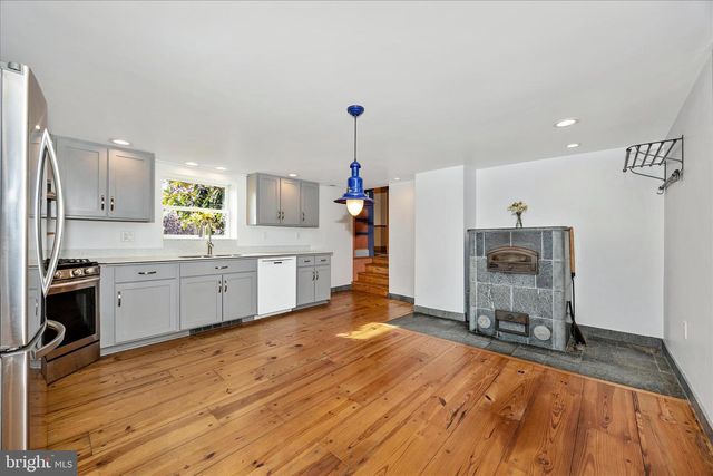 22315 NICHOLSON FARM RD, Dickerson, MD 20842