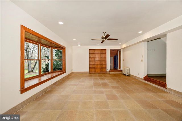 22315 NICHOLSON FARM RD, Dickerson, MD 20842