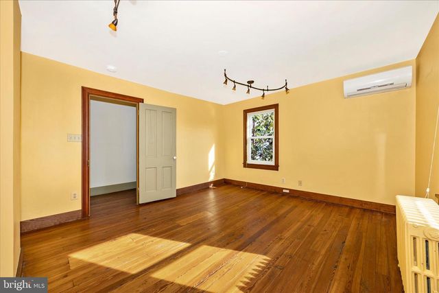 22315 NICHOLSON FARM RD, Dickerson, MD 20842
