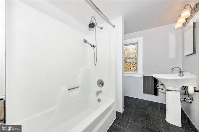22315 NICHOLSON FARM RD, Dickerson, MD 20842