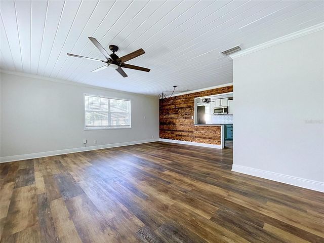 10820 S COUNTY ROAD 39 S, Lithia, FL 33547